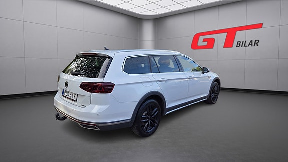 Volkswagen Passat Alltrack 8 of 20