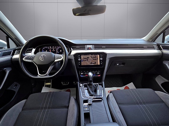 Volkswagen Passat Alltrack 13 of 20
