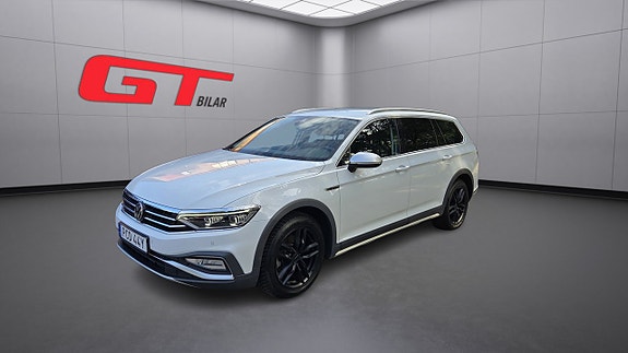 Volkswagen Passat Alltrack 3 of 20