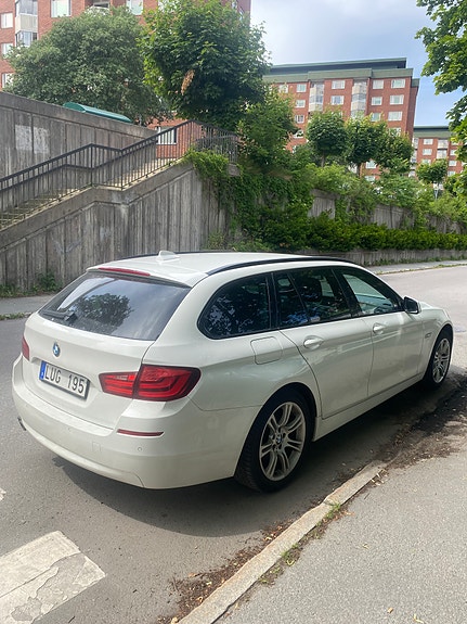 BMW 520d 3 of 6