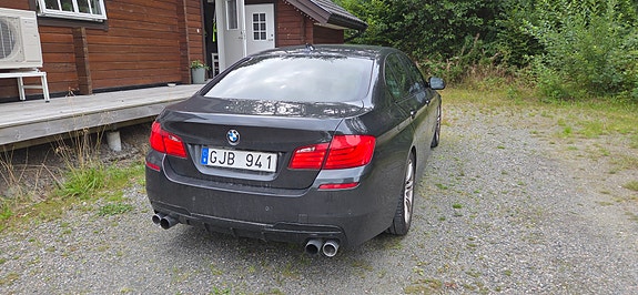 BMW 535i 2 of 5