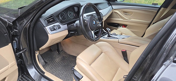 BMW 535i 3 of 5