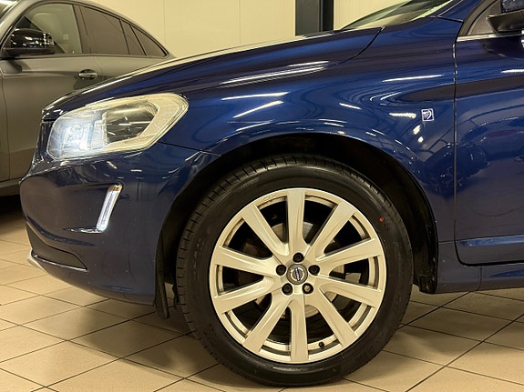 Volvo XC60 4 of 20