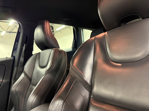 Volvo XC60 13 of 20