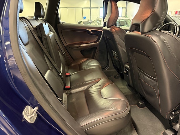 Volvo XC60 20 of 20