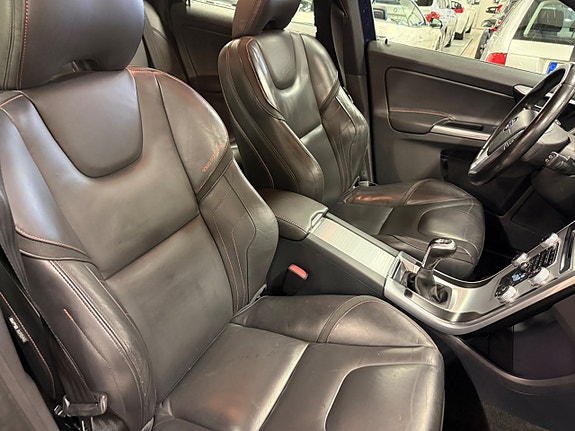 Volvo XC60 17 of 20
