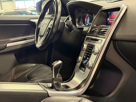 Volvo XC60 16 of 20