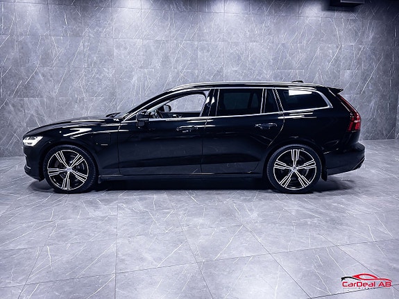 Volvo V60 4 of 5