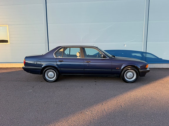BMW 750iL 4 of 22