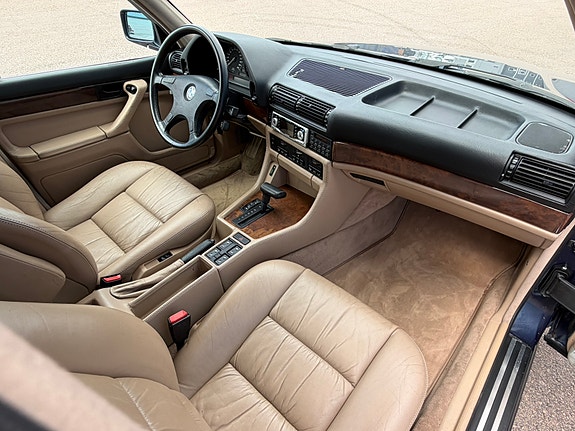 BMW 750iL 17 of 22