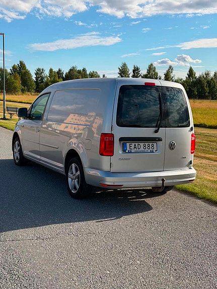 Volkswagen Caddy Maxi 4 of 6