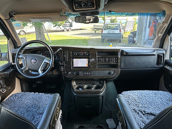 GMC Vandura 11 of 26