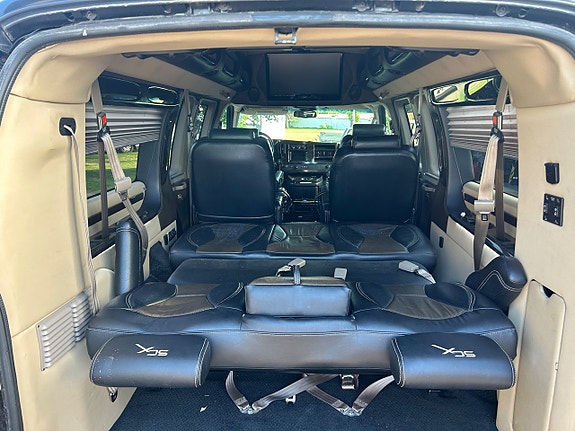 GMC Vandura 22 of 26