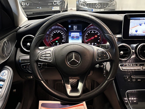 Mercedes-Benz C180 13 of 28
