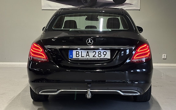 Mercedes-Benz C180 25 of 28