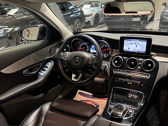 Mercedes-Benz C180 15 of 28