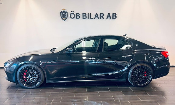 Maserati Ghibli 4 of 16