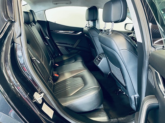 Maserati Ghibli 10 of 23