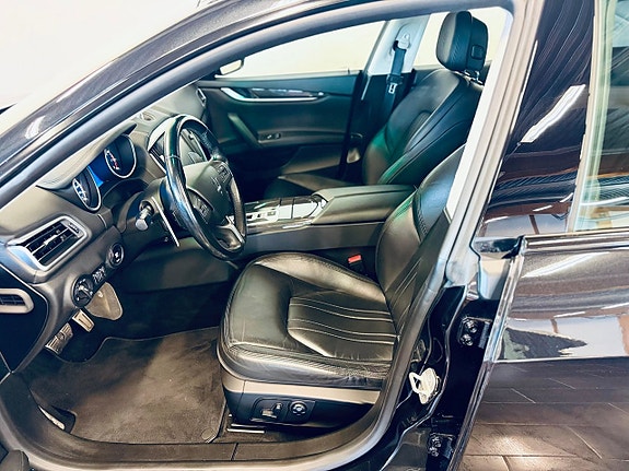 Maserati Ghibli 8 of 16