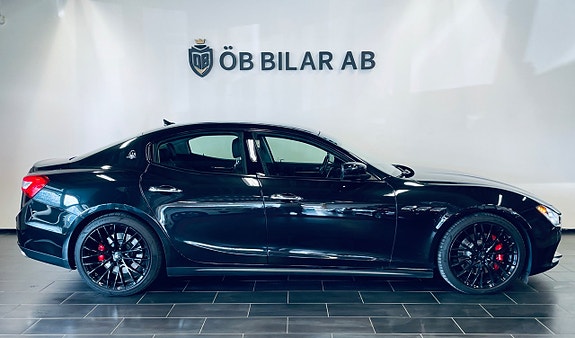 Maserati Ghibli 2 of 23