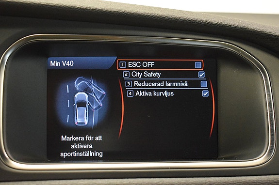 Volvo V40 Cross Country 16 of 25