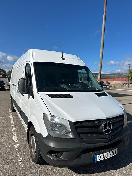 Mercedes-Benz Sprinter 316 2 of 11
