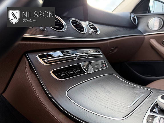 Mercedes-Benz E350 d 27 of 30