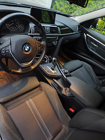BMW 320d 11 of 14