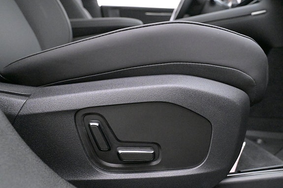Polestar 4 13 of 27