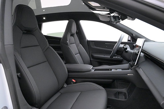 Polestar 4 12 of 27