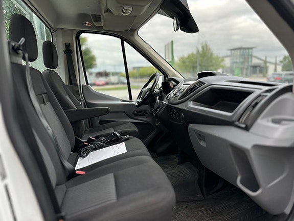 Ford Transit 15 of 16
