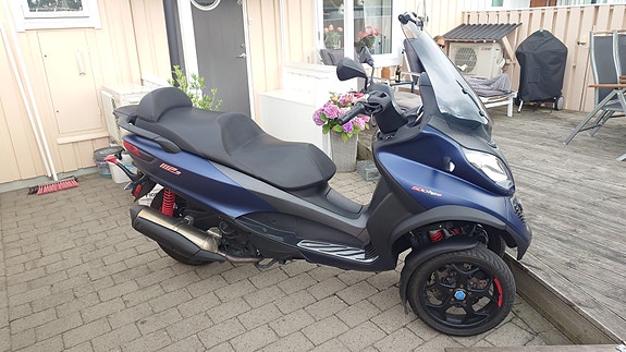 Piaggio MP3 500 HPE 2 of 3