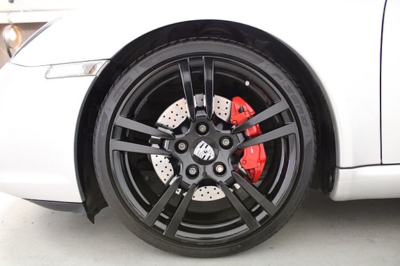 Porsche 911 Carrera S 6 of 15