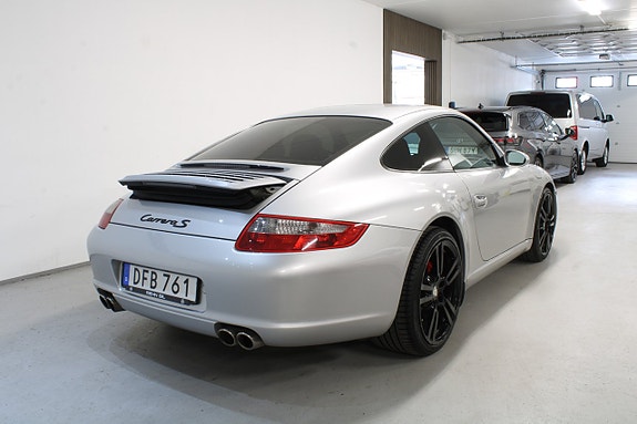 Porsche 911 Carrera S 4 of 15
