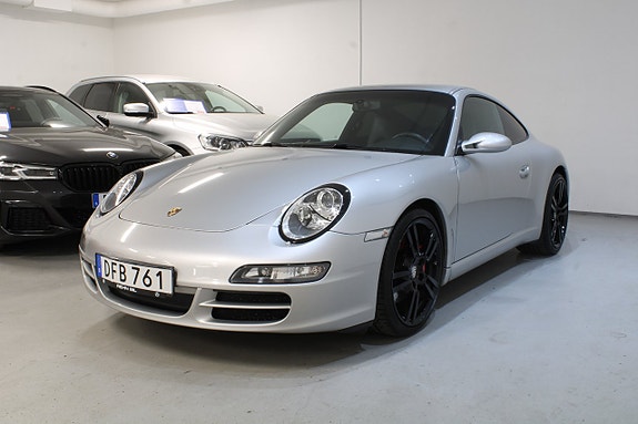 Porsche 911 Carrera S 2 of 15