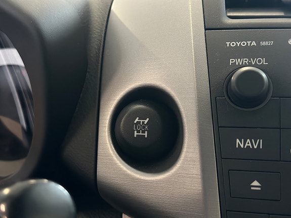 Toyota RAV4 17 of 21