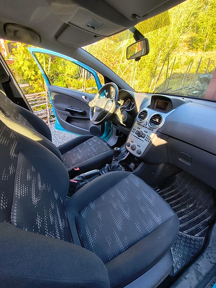 Opel Corsa 4 of 6