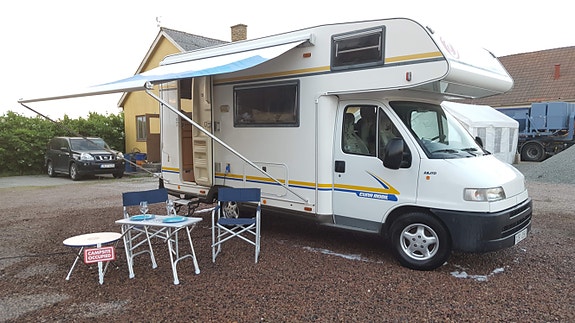 Eura Mobil 585 3 of 25