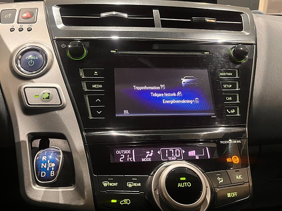 Toyota Prius+ 15 of 20