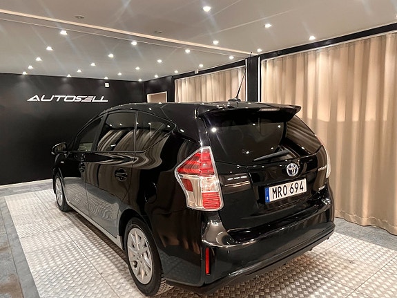 Toyota Prius+ 11 of 20