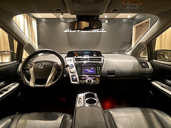 Toyota Prius+ 6 of 20