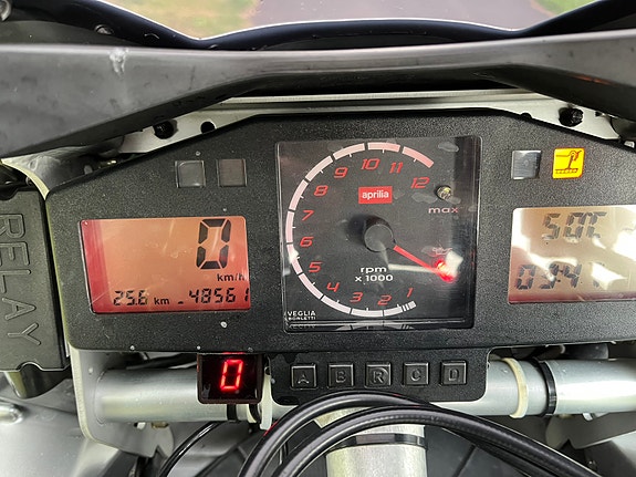 Aprilia RSV 1000 ( Mille ) 4 of 7
