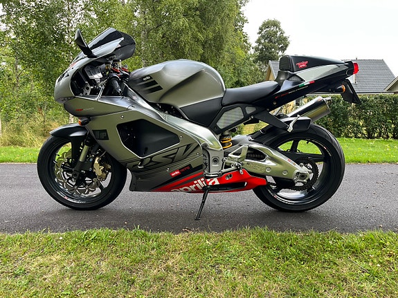 Aprilia RSV 1000 ( Mille ) 5 of 7