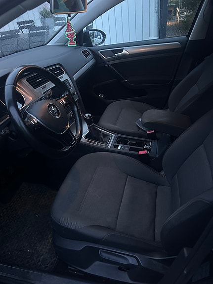 Volkswagen Golf VII 4 of 5