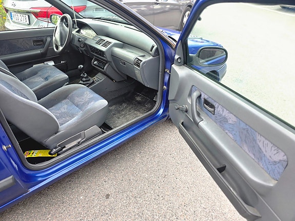 Renault Clio 18 of 18