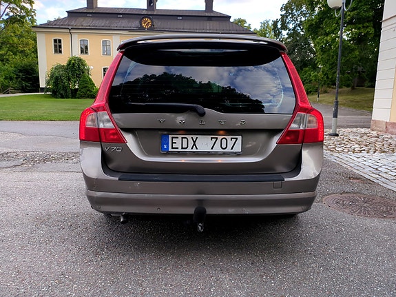 Volvo V70 4 of 14