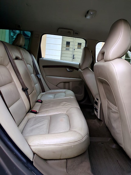 Volvo V70 9 of 14