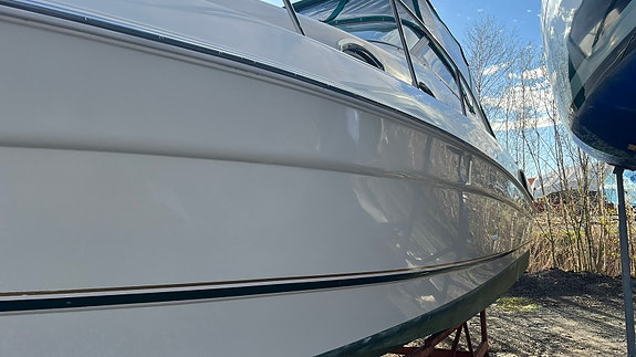 Regal Commodore 2960, Volvo Penta AD41P Diesel 10 of 15