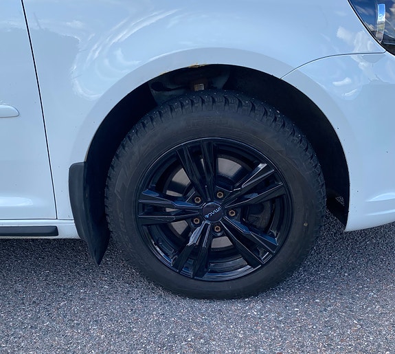 Volkswagen Touran 6 of 6
