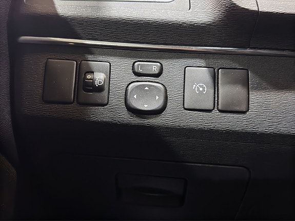 Toyota Avensis 25 of 26